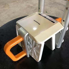 パナソニックエイジフリー 入浴グリップ [ユクリア] オレンジ 200 PN-L12012D 手摺り　入浴用品 介護用品 の画像