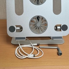 ノートパソコン冷却スタンド 大風量冷却ファン搭載の画像