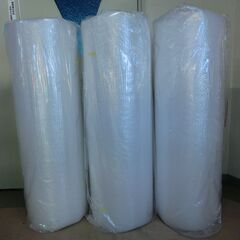 梱包材　プチプチ　1200ｍｍ×42Ｍ　1セット３本　新品未使用品。xxxxの画像