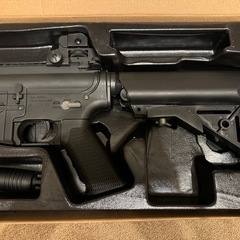 電動ガン「M4 RIS Sport Series」キングアームズ中古美品の画像
