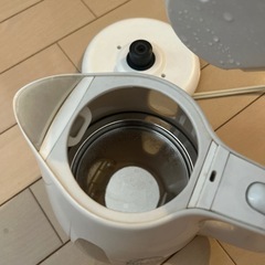 【29日15:00以降引き渡し可能な方】電子ケトルの画像
