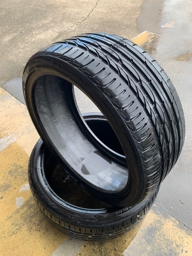 255/35 ZR21 ヨコハマ　アドバン　17年バリ溝