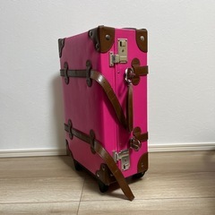 再お値下げしました！ピンク　スーツケース　小さめ　中古　おしゃれ
