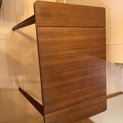 B-COMPANYドレッサーの画像
