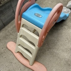 滑り台の画像