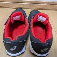 子供用 スニーカー 瞬足 黒 21cmの画像