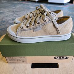 売約済！C038　KEEN　エルサ ハーベスト スニーカー　EL...