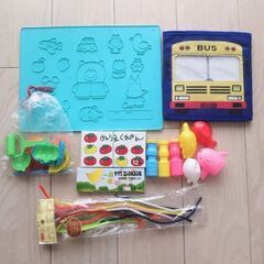 小さなお子様にお遊びセット　粘土板、お片付け、ボックス クレヨン...