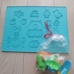 小さなお子様にお遊びセット　粘土板、お片付け、ボックス クレヨン シャボン玉 などの画像