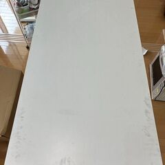 ダイニングテーブル、椅子無し　75*125*75