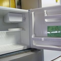 閉店セール中につき、通常特価12,078円より3,000円引きの9,078円!　ヤマダ電機　1ドア冷蔵庫　YRZ-C05G2　47L　小型冷蔵庫　単身用　病院　ホテル　2019年製の画像