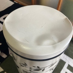 訳あり　ゴミ箱　の画像