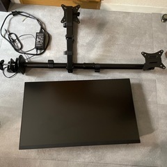 3台対応モニターアームと144Hz27インチディスプレイ付帯の画像