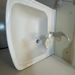取引終了●タダであげます●洗面化粧台巾60cm。1面鏡、シャワー水栓の画像