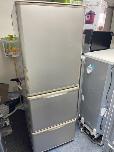 配送可能　保証付き シャープ SHARP 冷蔵庫 （350L・どっちもドア） シルバー系 SJ-WA35X-S