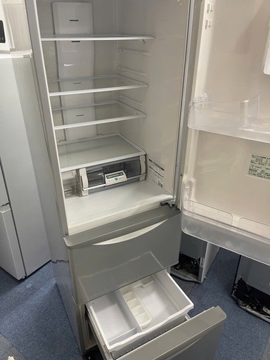 北九州市内配送無料　保証付き 日立 HITACHI 冷蔵庫 真空チルドルーム （315L） 右開き 3ドア ライトブラウン R-K32