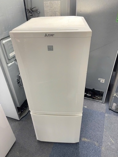 北九州市内配送無料　保証付き MITSUBISHI(三菱)の146L 2ドア冷蔵庫「MR-P15EC-KW」