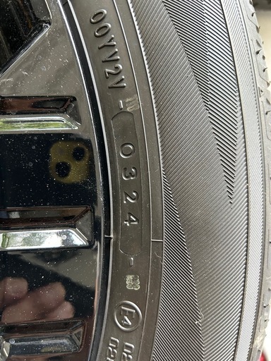 値下げ デリカ D5 シャモニー限定 純正18インチホイール&タイヤ　1台分