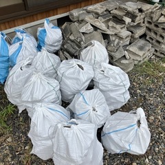 コンクリート柄、土のう、土嚢袋入り等多数お譲りします