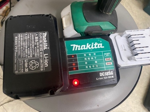 マキタ　インパクトドライバー　18V 1.5Ah ×２　14.4v×1.5Ah  充電器セット　リサイクルショップ宮崎屋佐土原店R6.8.28