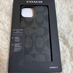 新品　正規店購入　コーチ スマホケース iPhone15 ブラッ...