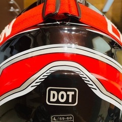 モトクロスヘルメットの画像