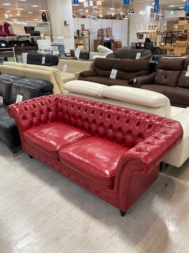 取りに来れる方限定！３人掛けのチェスターフィールドソファーです！