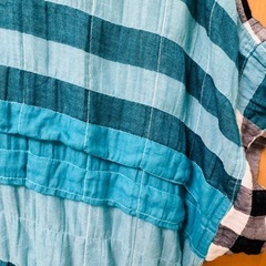 綿100％ガーゼ素材のトップスの画像