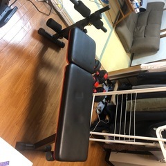 ダンベルベンチ
