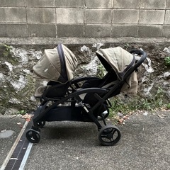 joie2人乗り用ベビーカーの画像