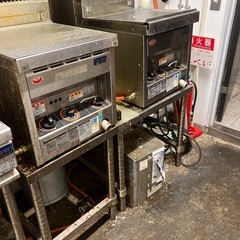 フライヤー　2台