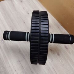 腹筋ローラー トレーニング 筋トレグッズ 腹筋器具 初心者 マシン 腹筋マシーン 鍛える 器具 ホイール ダイエット エクササイズの画像