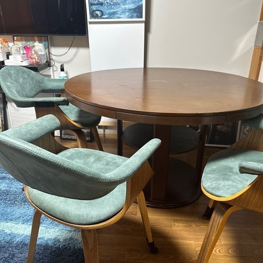 ダイニングテーブルセットチェア2脚4年前に15万円くらいで買いました美品