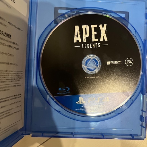 PS4本体&コントローラー１つ&APEXのカセット