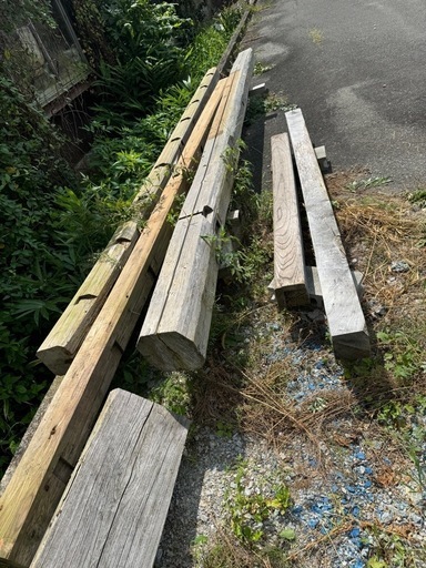 大きな通し柱おおよそ110年前物です