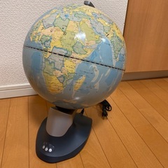 地球儀　レイメイ藤井製　自動回転ライト付き