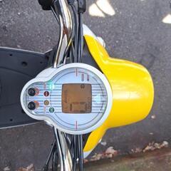 ヤマハ　Eビーノ　出川哲朗の充電させてもらえませんかの電動バイクの画像