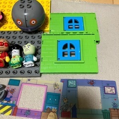 おおきなバイキンじょうとだだんだんブロックバケツの画像