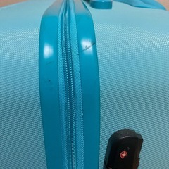 決まりました。キャリーケースの画像