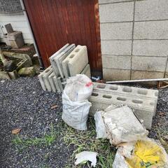 けっこう大きい！土留め～防波堤～ガーデニング～花壇～ブロック塀～パーテーションに？！の画像