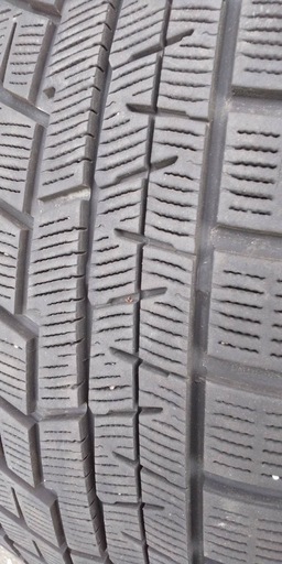 YOKOHAMAタイヤスタッドレス 225/45R/18