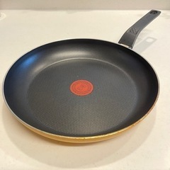 T-fal ティファール フライパンとフタの画像