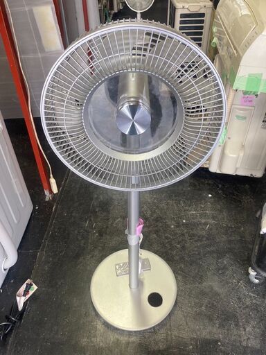 ☆中古￥3,800！ケーズウェーブ　リモコン付き扇風機　家電　2018年製　【BH119】
