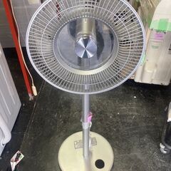 ☆中古￥3,800！ケーズウェーブ　リモコン付き扇風機　家電　2...