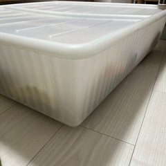 IKEA ベッド下収納ケースの画像