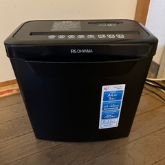 美品アイリスオーヤマ　シュレッダー　P5GCX
