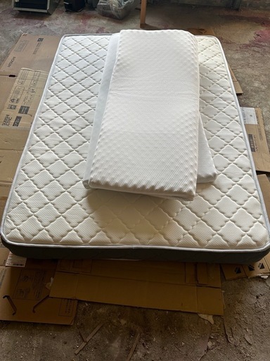 ダブルベッド＆マットレス