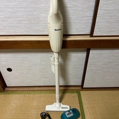 取引済【makita】充電式クリーナー