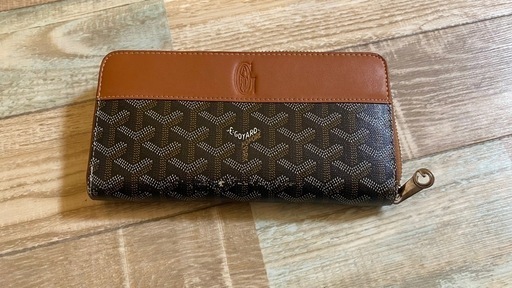 財布　ヘリボーン