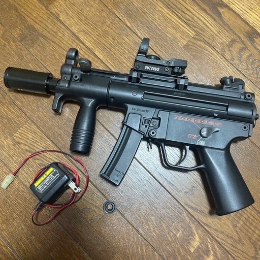 【20%オフです、8/29のみ】
電動ガン　 東京マルイ　MP5K スタンダード電動ガン　オプション付き
